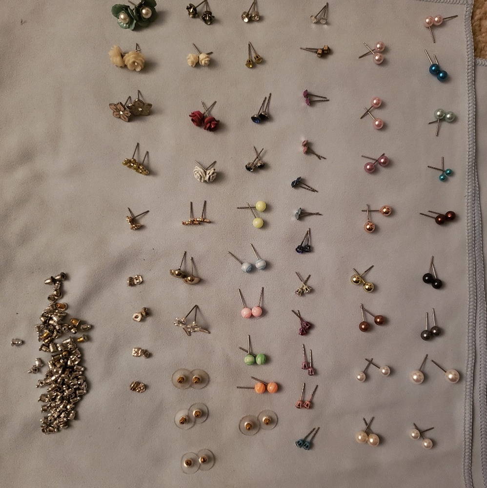 🌻 Stud Earring Lot--50 Pairs